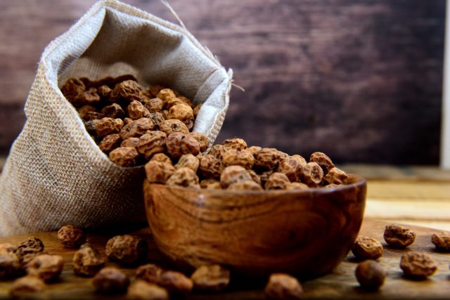 Тонкости выращивания чуфы: вкусные сорта и рецепты. Тонкости выращивания чуфы: вкусные сорта и рецепты.