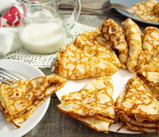 Как приготовить тесто для блинов в бутылке