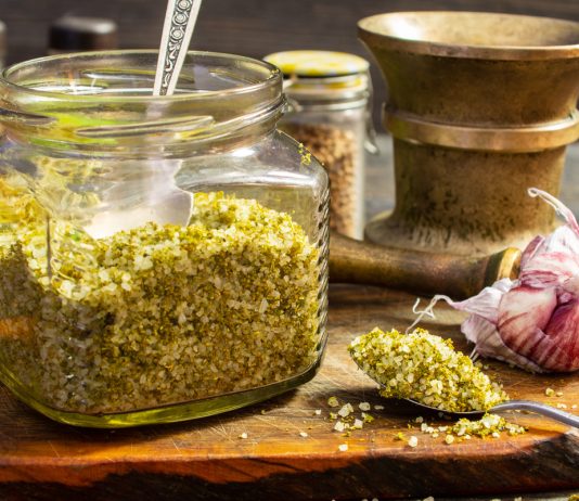 Пряная соль со стрелками чеснока - Соусы и маринады Пряная соль со стрелками чеснока