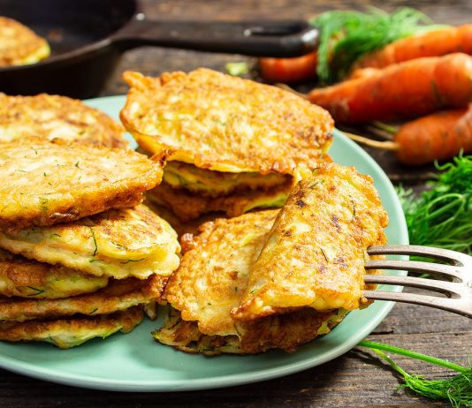 Драники из кабачков и моркови - Постные блюда Драники из кабачков и моркови