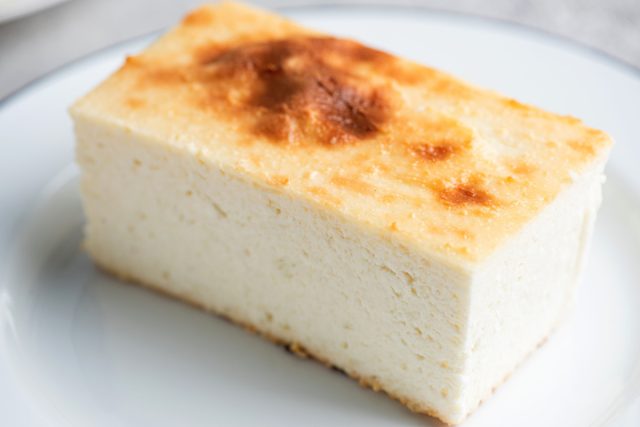 Запеканки в СССР были не только творожные (те самые, которые давали в школе). В ход шло всё, что осталось — гречки, макарон или творога. Главный урок экономии и изобретательности. Домашняя еда без рецепта. Запеканки в СССР были не только творожные (те самые, которые давали в школе). В ход шло всё, что осталось — гречки, макарон или творога. Главный урок экономии и изобретательности. Домашняя еда без рецепта.