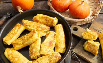 Фаршированные блины с тыквой и рисом