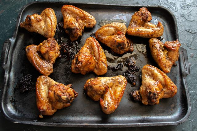 Подаём горячими.