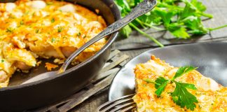 Запеканка из пельменей «Ленивая жена».