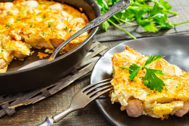 Запеканка из пельменей «Ленивая жена»