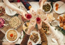 Идеальный новогодний стол 2026 — забудьте про майонез вёдрами