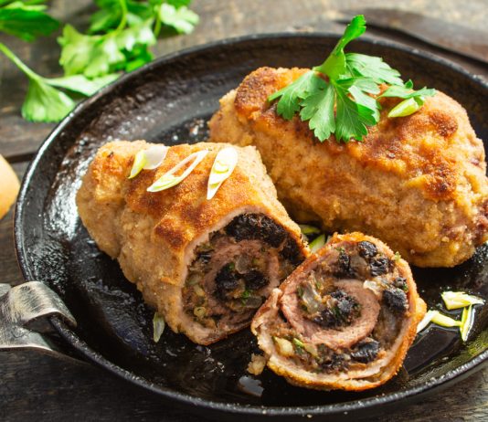 Рулетики из свинины с орехами - Рецепты Рулетики из свинины с орехами