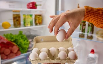 Продукты, которые почти все хранят неправильно — и они портятся быстрее