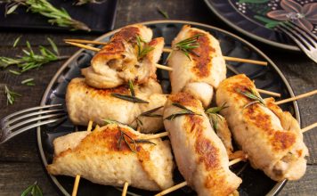 Куриные рулетики с начинкой в духовке