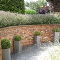 Подпорная стенка из кирпича. Вариант 1