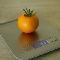 Плоды получились аккуратные, около 80 г, как и заявлено. Но вкус разочаровал — без сладости, довольно простой. Часть кустов вообще не зацвела, а местами попался явный пересорт. Плоды получились аккуратные, около 80 г, как и заявлено. Но вкус разочаровал — без сладости, довольно простой. Часть кустов вообще не зацвела, а местами попался явный пересорт.