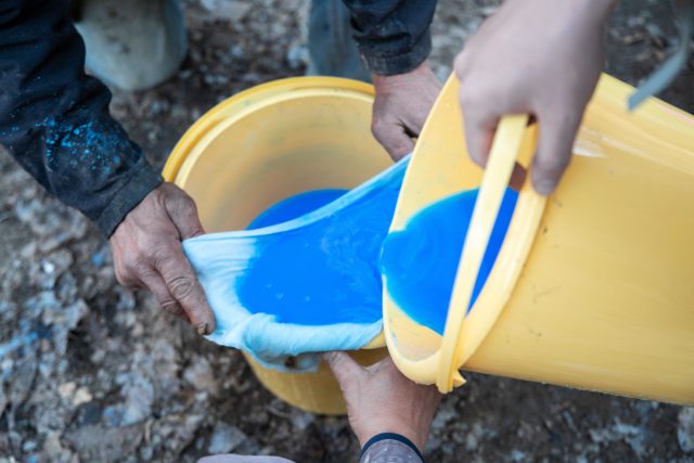 Щелочная бордоская смесь разрушает многие современные инсектициды, и обработка теряет смысл. Вредители остаются живы, а садовод получает пустой бак, лишние расходы и ложное ощущение защиты. Щелочная бордоская смесь разрушает многие современные инсектициды, и обработка теряет смысл. Вредители остаются живы, а садовод получает пустой бак, лишние расходы и ложное ощущение защиты.