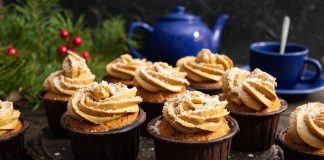 Творожные маффины с грецкими орехами и цукатами из папайи
