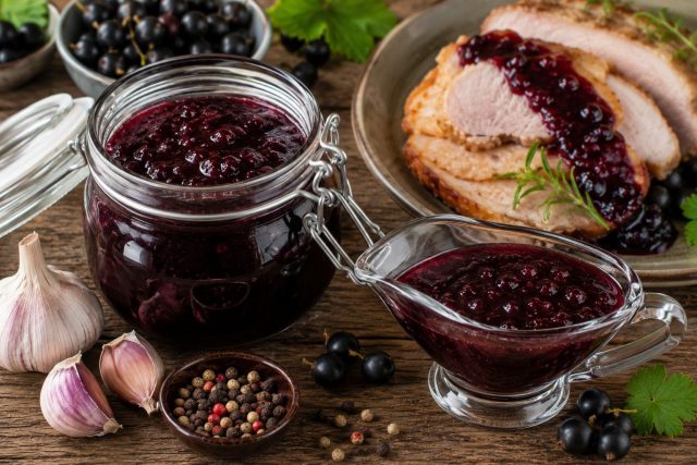 Смородиновый соус к мясу