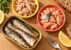Какая рыба в консервах полезнее? 5 лучших по мнению нутрициолога